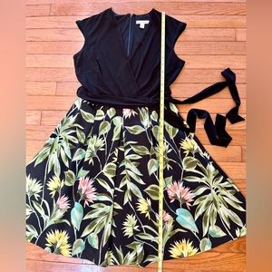 DB Established 1962 Black/Floral Cute, Flirty Fit & Flare Dress, Size 6
